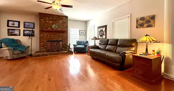 Cornelia, GA 30531,190 Fernbank DR