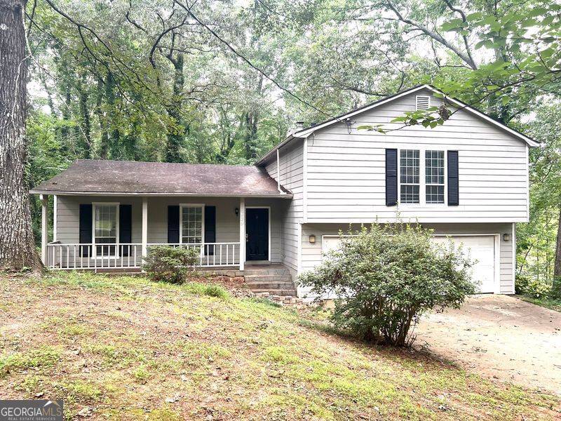 629 Waterview CT, Stone Mountain, GA 30088