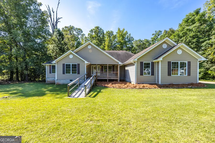 1951 Dames Ferry RD, Forsyth, GA 31029