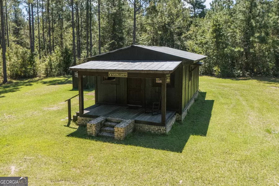 1603 D L Durrence RD, Reidsville, GA 30453