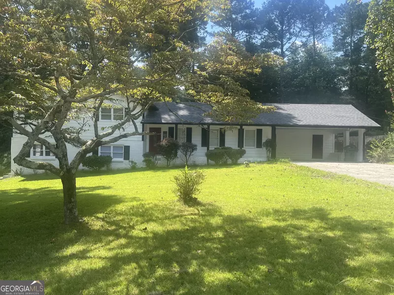 7569 Lowilla LN, Lithonia, GA 30058