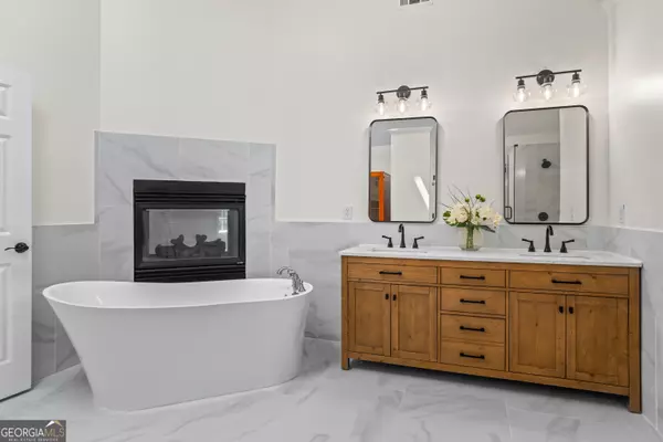 Fayetteville, GA 30214,215 Ashley Forest DR