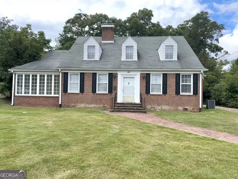 402 S 8th AVE, Lanett, AL 36863