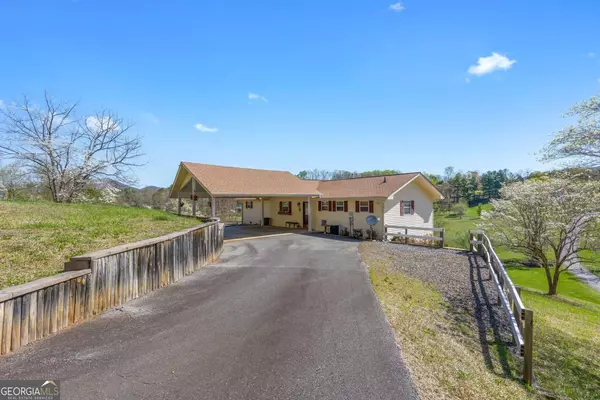 Young Harris, GA 30582,6360 Springwood TRL