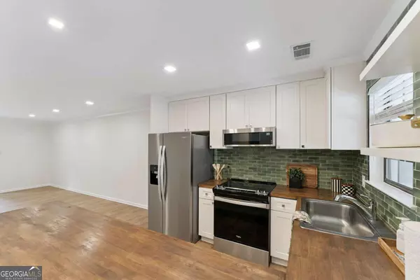 Savannah, GA 31406,66 Colony Park DR