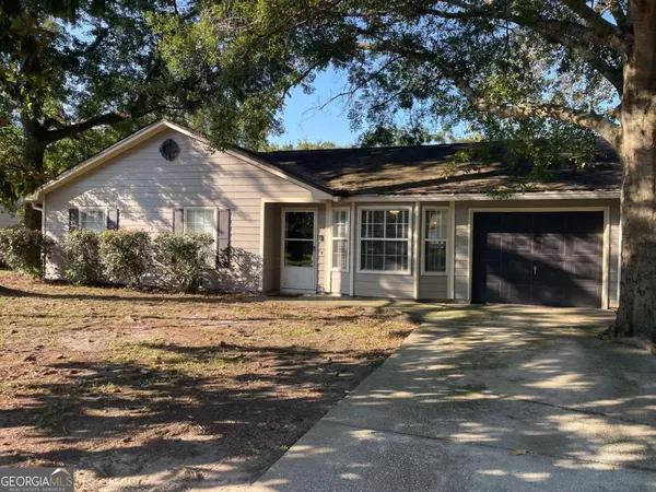 105 Boxwood CT, Kingsland, GA 31548