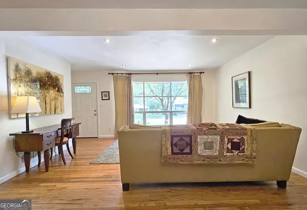 Alpharetta, GA 30009,194 Kenneth DR