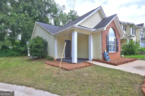 Jackson, GA 30233,172 Evergreen DR