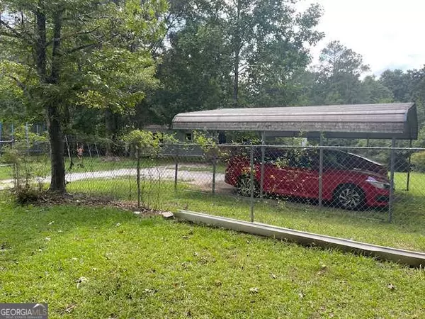 Eatonton, GA 31024,183 Possum Point DR