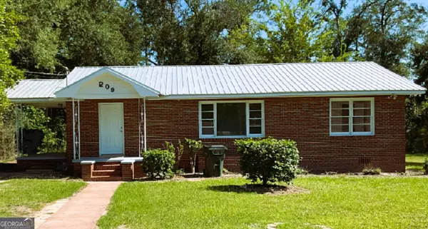 209 Price ST, Swainsboro, GA 30401