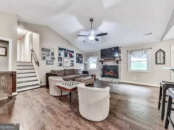 Woodstock, GA 30189,819 Victoria PL