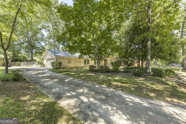 Warner Robins, GA 31093,112 Forest Lake DR