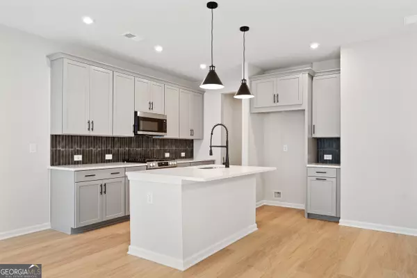 Kennesaw, GA 30144,703 Smokey Quartz WAY