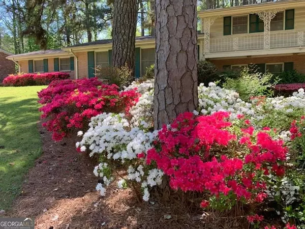 Atlanta, GA 30345,2616 Hawthorne DR NE