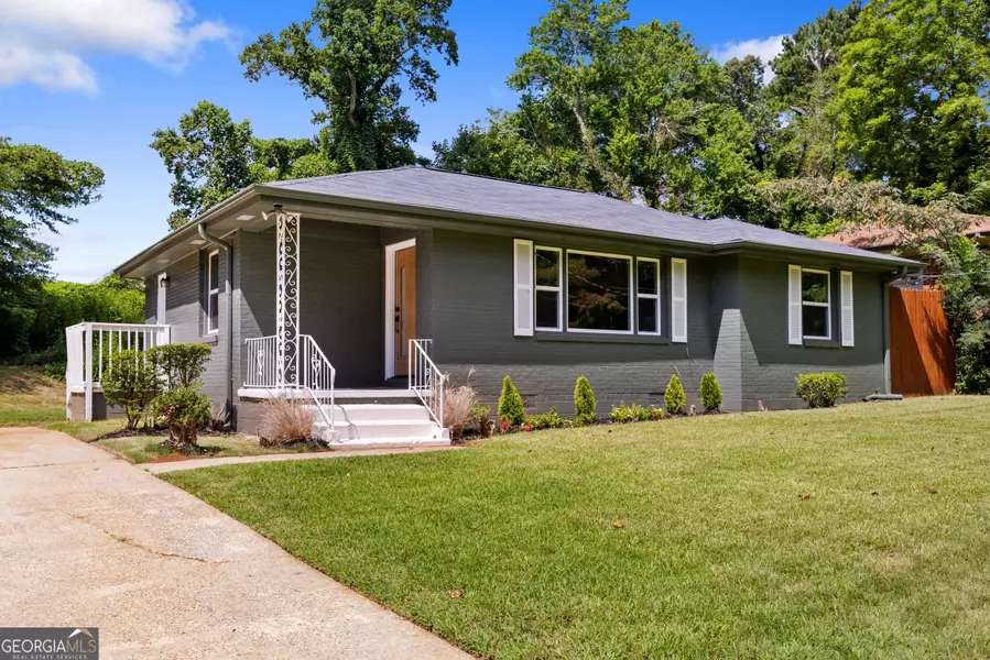 2213 Sharon WAY, Decatur, GA 30032