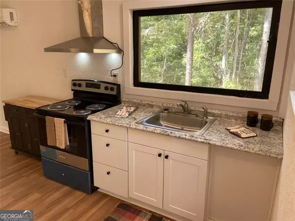 Toccoa, GA 30577,37 HAWK CT