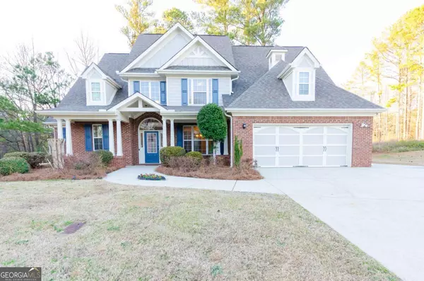 2474 Starfire LN, Loganville, GA 30052