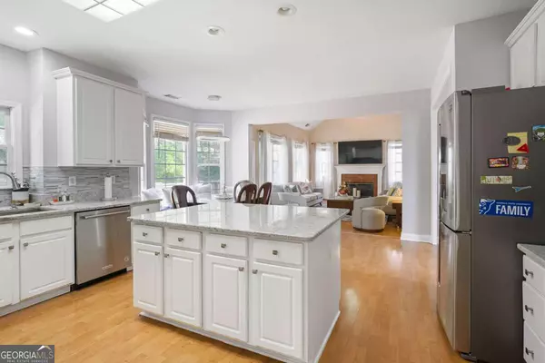 Lilburn, GA 30047,3884 Meandering WAY SW
