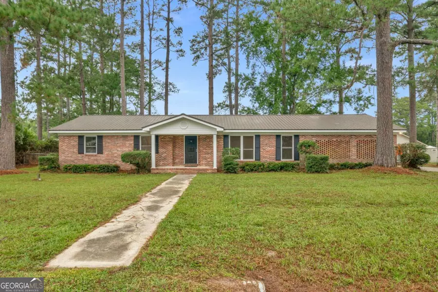 2117 Tamara RD, Waycross, GA 31503