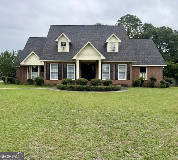 206 Ridge CIR, Dublin, GA 31021