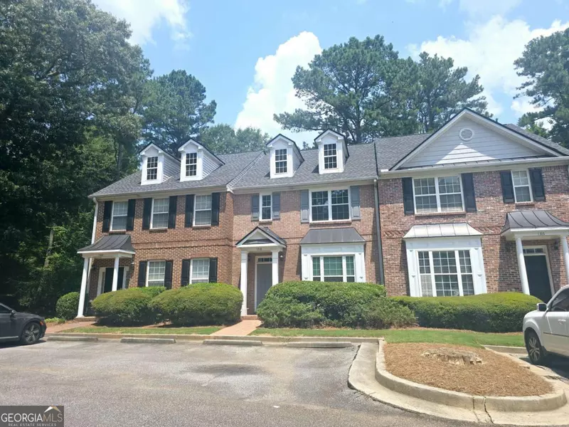 1318 Guilderoy CT, Austell, GA 30106