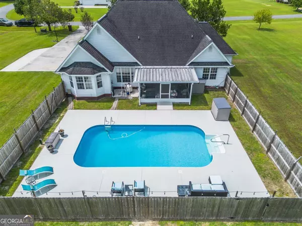 Blackshear, GA 31516,1320 Whitney Lake RD