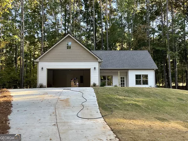 243 Pelican CIR, Monticello, GA 31064