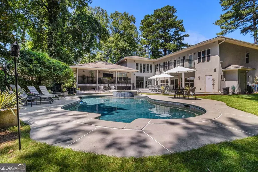 2994 E Ramble LN, Decatur, GA 30033