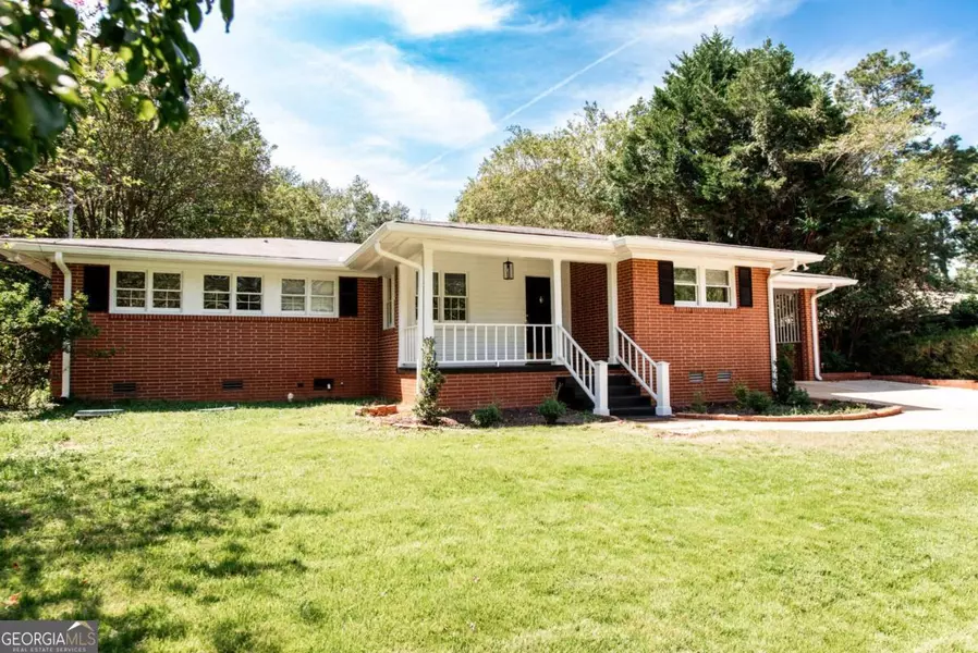 335 Greencrest DR, Athens, GA 30605