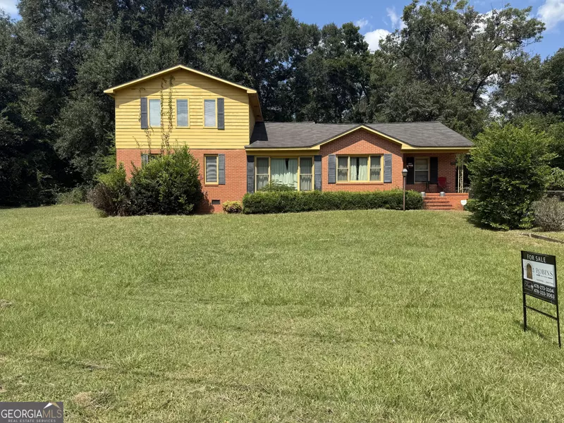 89 Murphy ST, Ellaville, GA 31806