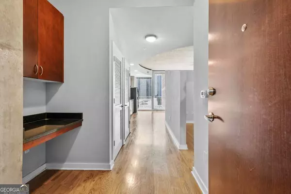 400 W Peachtree ST NW #1010, Atlanta, GA 30308