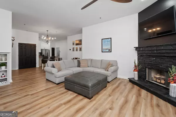 Newnan, GA 30263,71 Thomaston ST