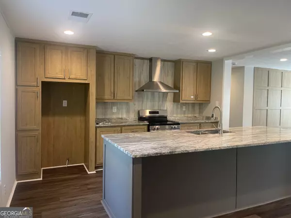 Statesboro, GA 30461,407 Blackberry CT