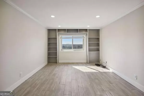 Atlanta, GA 30309,2285 Peachtree RD NE