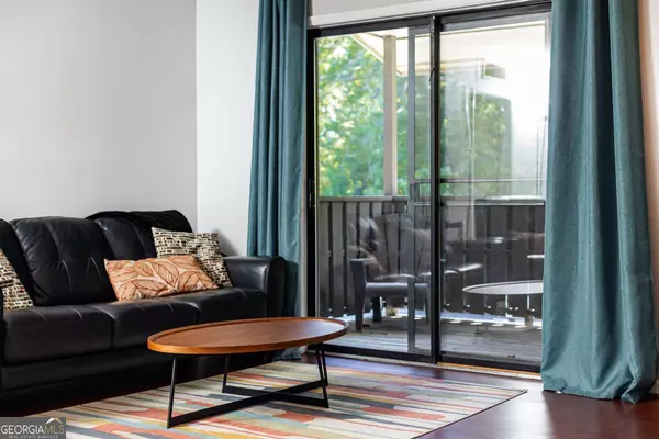 Atlanta, GA 30350,401 Woodcliff DR