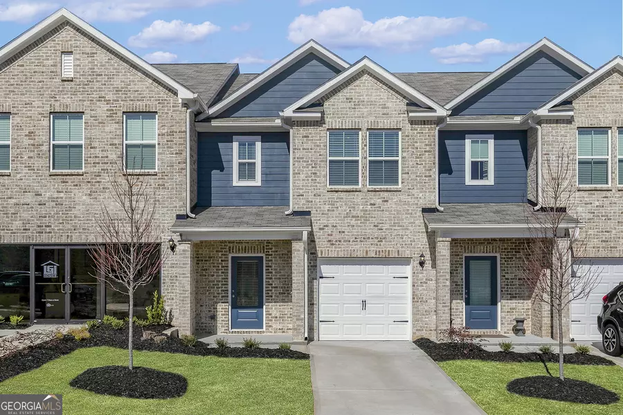 3972 Hidden River LN, Oakwood, GA 30566