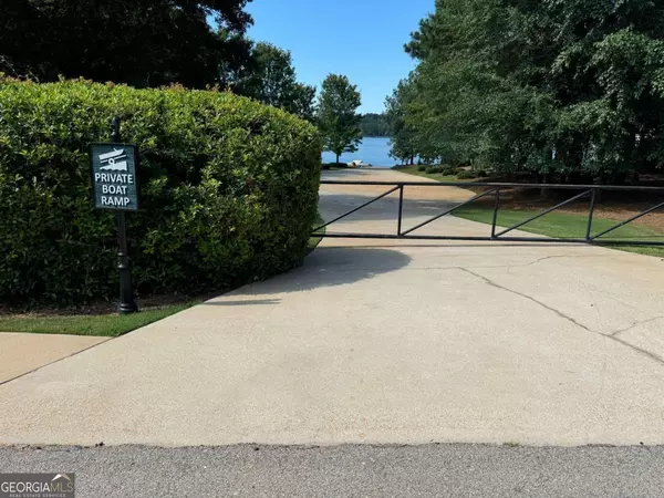 White Plains, GA 30678,1041 Emerald Shores DR