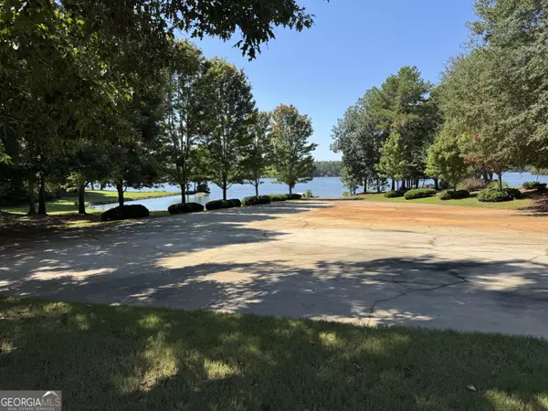 White Plains, GA 30678,1041 Emerald Shores DR