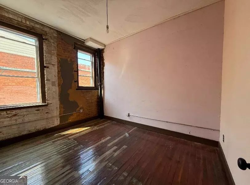 359 Railroad ST #F, Royston, GA 30662