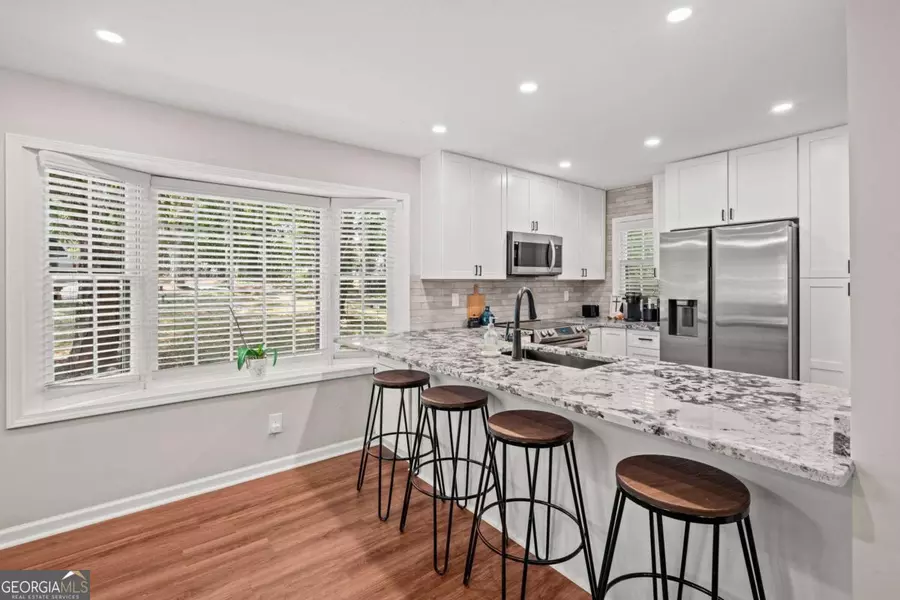 541 North White ST #12, Carrollton, GA 30117