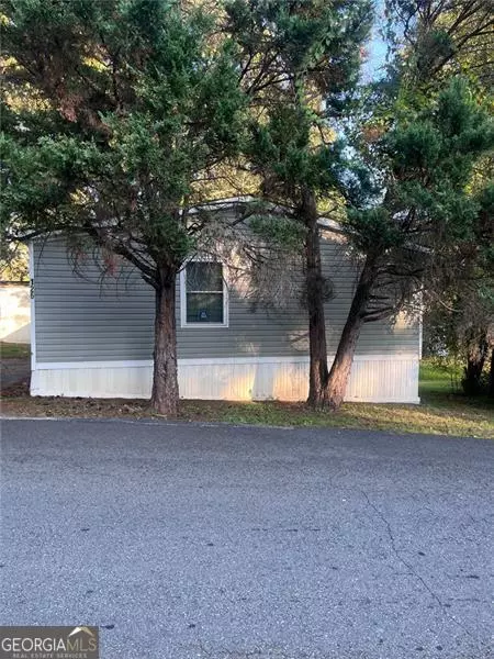 126 CASTLE CLUB DR, Stone Mountain, GA 30087