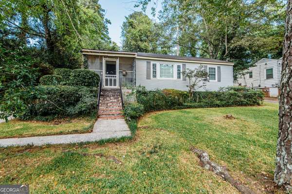 1715 Foster PL, Macon, GA 31211