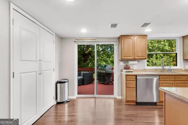 Roswell, GA 30076,500 Barrington DR W