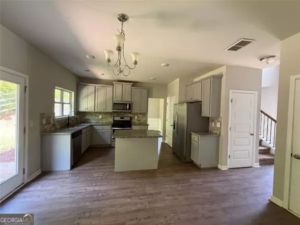 Canton, GA 30114,221 Creek View PL