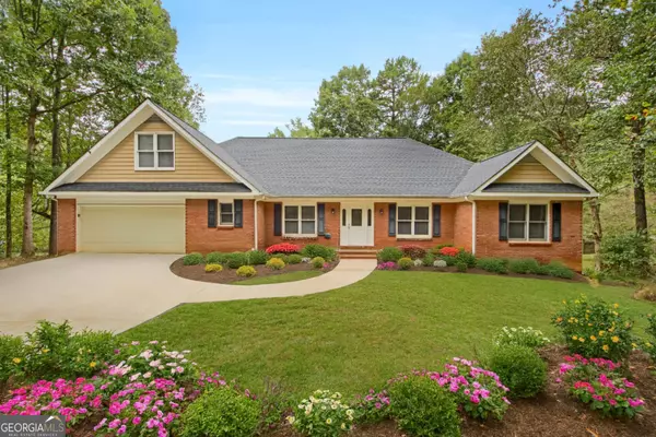 135 LITTLE HAYNES DR, Loganville, GA 30052