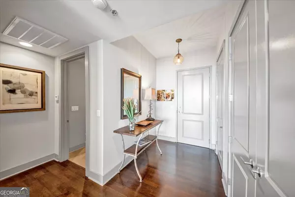 Atlanta, GA 30346,4561 Olde Perimeter WAY #2702