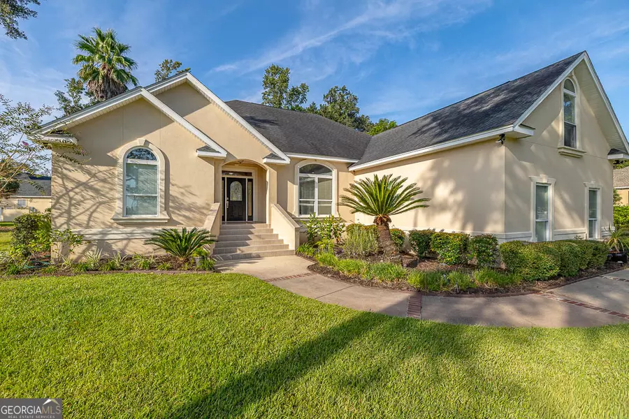 371 Oak Grove Island DR, Brunswick, GA 31523