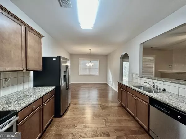 Acworth, GA 30102,387 Franklin LN