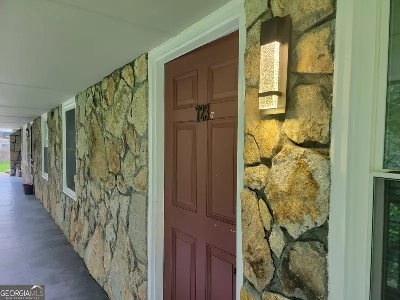 723 Ford PL #UNIT A, Scottdale, GA 30079
