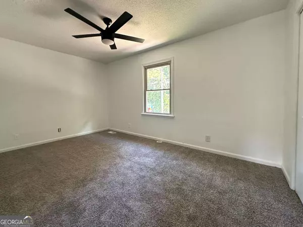 Macon, GA 31204,3182 High Point DR